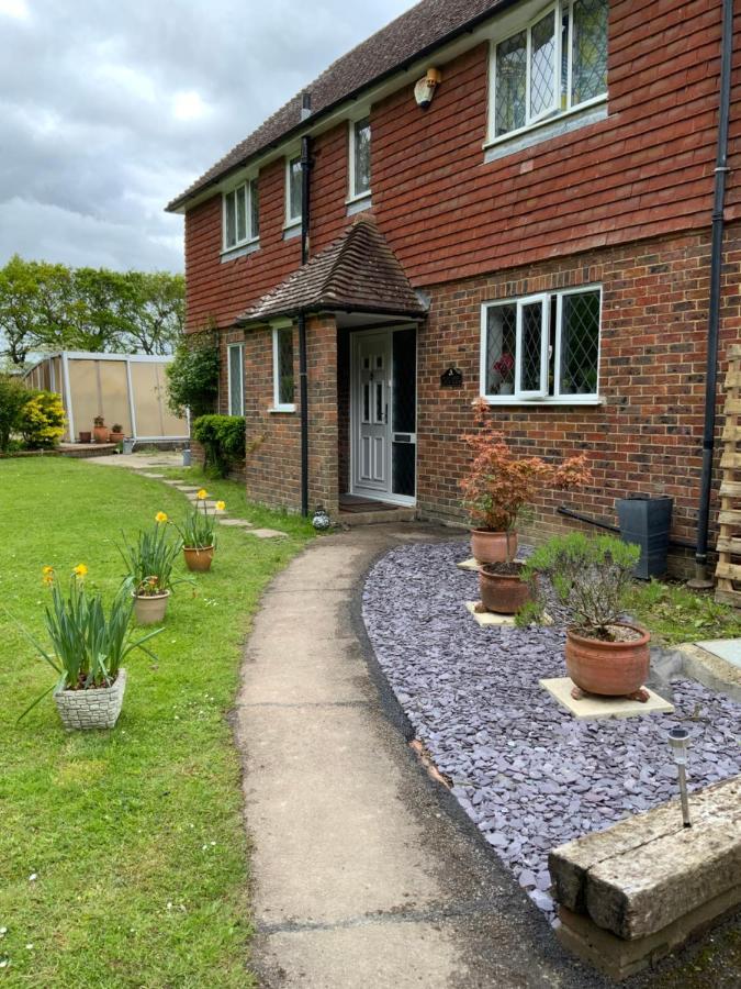 West Lodge B&B Hailsham Dış mekan fotoğraf