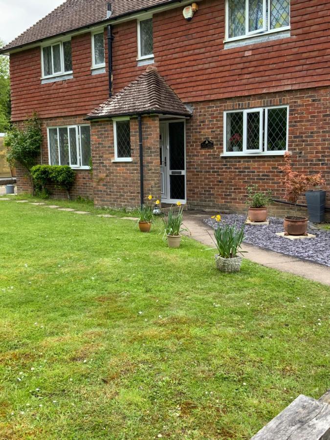West Lodge B&B Hailsham Dış mekan fotoğraf