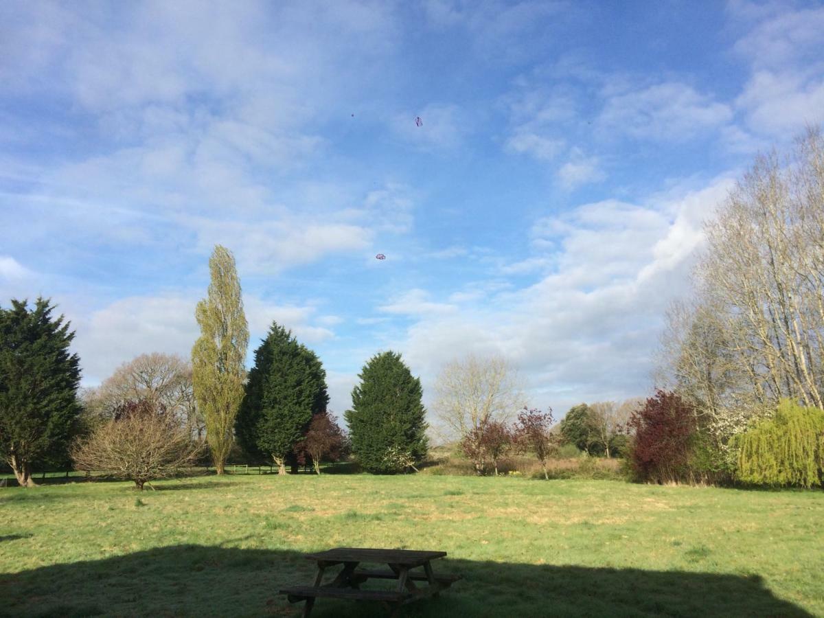West Lodge B&B Hailsham Dış mekan fotoğraf